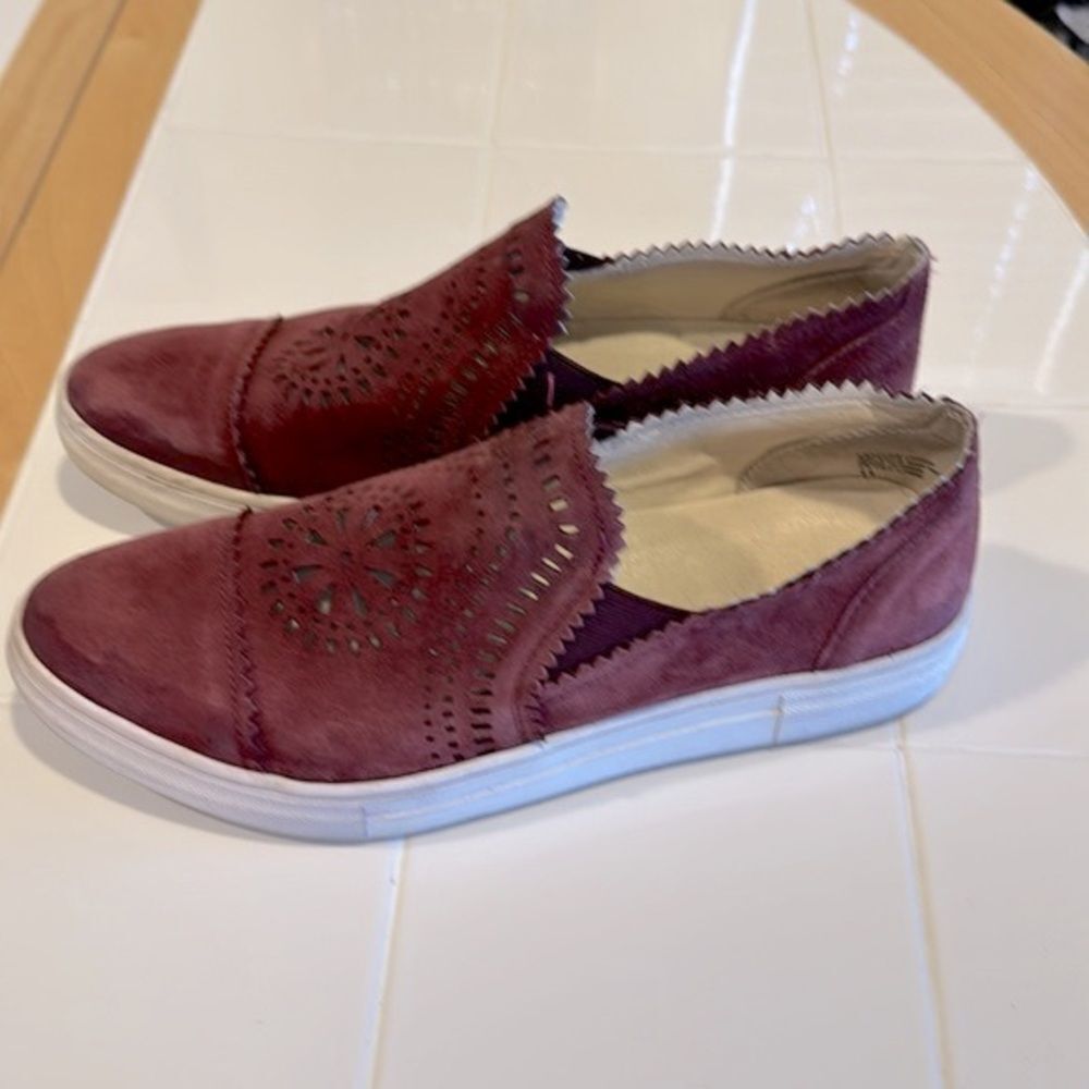 Seychelles Burgundy Flats with White Soles